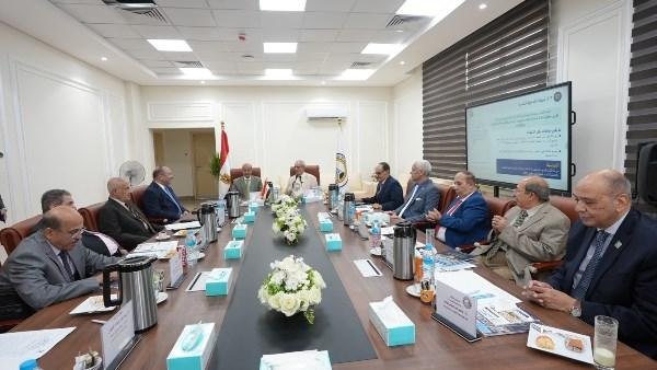محافظ أسيوط: تطوير منظومة التعليم الجامعي يمثل ركيزة أساسية لبناء الإنسان المصري
