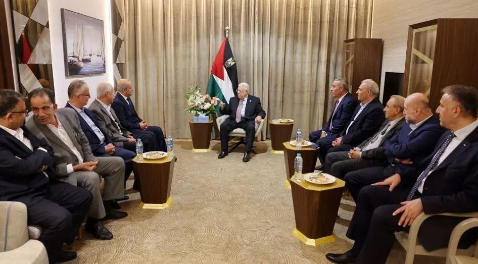 الفصائل الفلسيطينية ترحب بتأجيل الانتخابات وتدعو لحوار وطني شامل