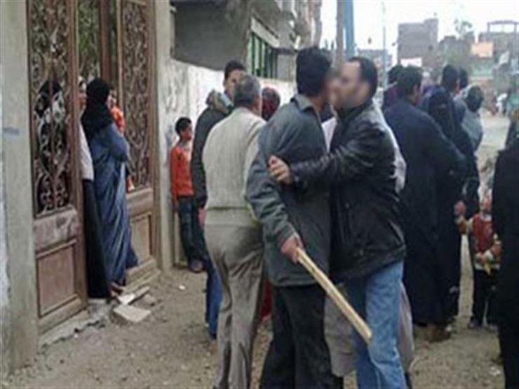 أسوان.. مشاجرة بالشوم بين جيرا...