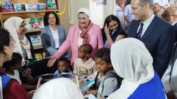 رئيسة القومي للطفولة والأمومة تشهد افتتاح معرض شلاتين الأول لكتاب الطفل