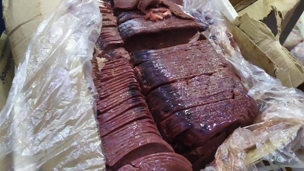 حملة بالإسكندرية تضبط لحوم وكبدة غير صالحة وتحرر محضرًا لأحد الهايبرات
