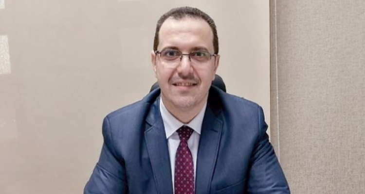 وليـد عبـاس الأقـوى فـي سبـاق تولـي حقيبـة الإسـكان فـي التـعديل الوزاري المنتظـر