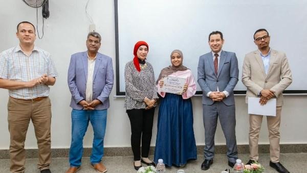 رئيس جامعة الأقصر تشهد حفل استقبال الطلاب وتكرم المتفوقين بكلية الحاسبات والمعلومات