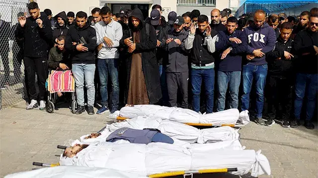 استشهاد 7 فلسطينيين وإصابة 38 آخرين في هجمات إسرائيلية على قطاع غزة