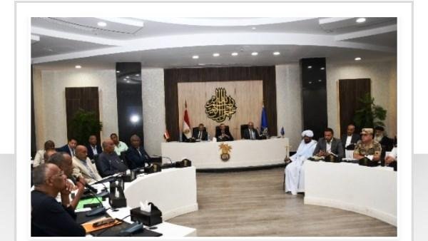 أخبار أسوان| منطقة صناعية بنظام المطور الصناعي.. وتوجيهات عاجلة لتحسين جودة الخدمات المقدمة للمواطنين