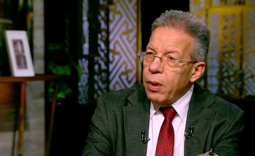 نقيب الأطباء: إعداد تعديل تشريعى لإلزام فروع الجامعات الأجنبية بمعايير القبول المصرية