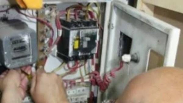 بدون طوابير.. خطوات الاستعلام عن مخالفات سرقة التيار الكهربائي وسداد الغرامات أونلاين