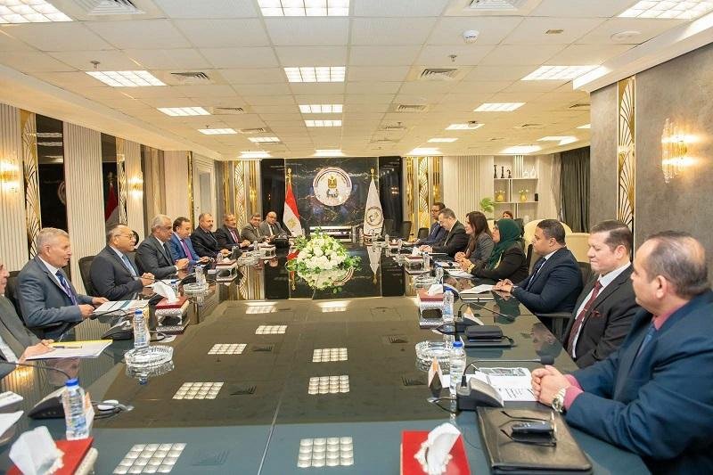 وزيرا الإنتاج الحربي والإسكان يؤكدان تكامل جهود الدولة لتنفيذ المشروعات القومية ودعم خطط التنمية