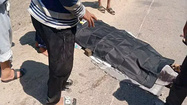 مصرع عامل وإصابة مرافقه في حاد...