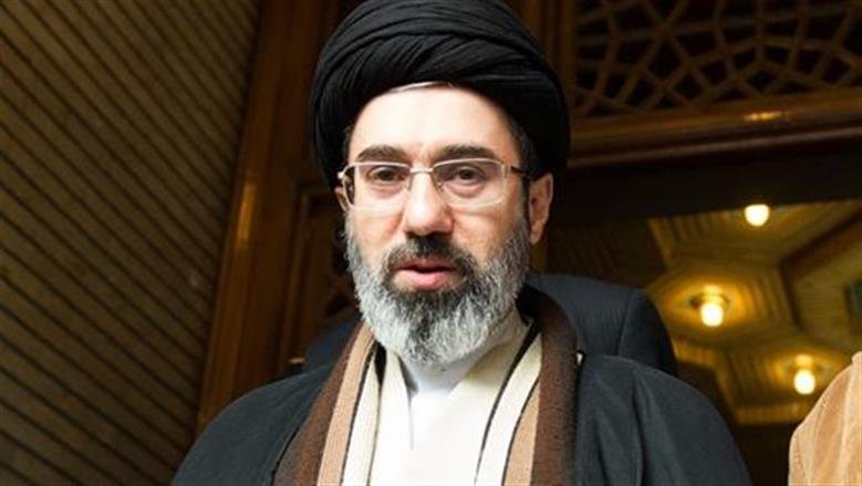 المرشد الإيراني يؤكد أهمية تعزيز العلاقات مع دول الجوار وضرورة إحكام إدارة مضيق هرمز