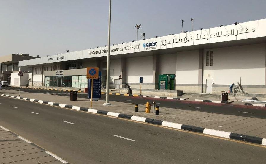 الطيران المدني السعودي: 3 إصابات طفيفة وأضرار مادية جراء الاعتداءين على مطاري جازان ونجران