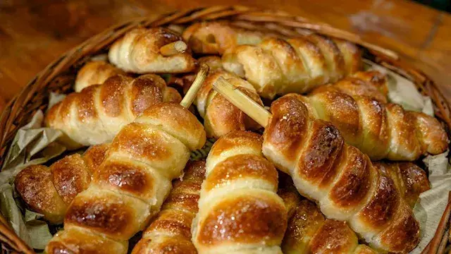 9 خدع تستخدمها المطاعم لتجعلك تتناول المزيد من الطعام