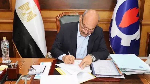 محافظ السويس يعتمد نتائج مشروع...
