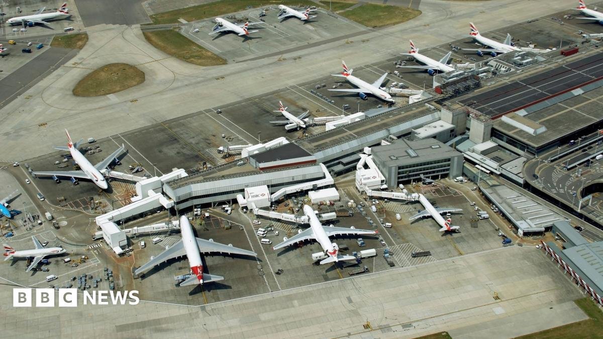 Major UK airports hit by air t...