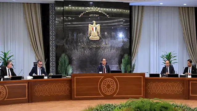 لتخفيف الأعباء عن المواطنين.. تجديد ترخيص مقر مصر للطيران بالشرقية
