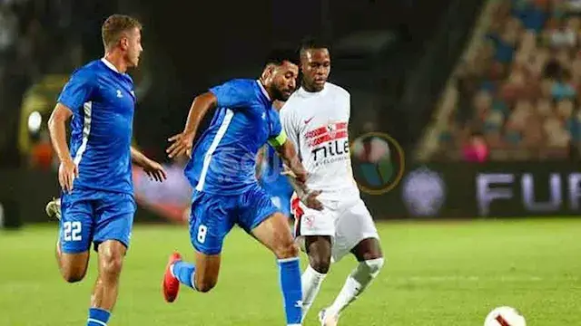 العارضة والقائم ينقذان الأبيض....