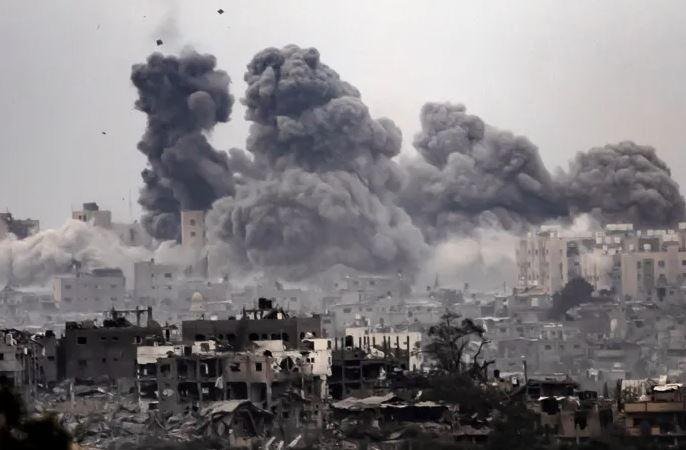 شهيدة ومصابون في غارة للاحتلال على مدينة غزة