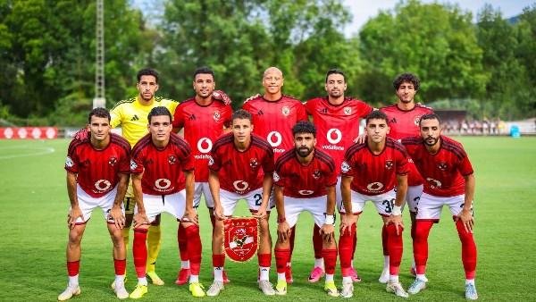 لاعبو الأهلي طلبوا مهلة.. ناقد رياضي يكشف كواليس انضمام الدوليين لمنتخب مصر
