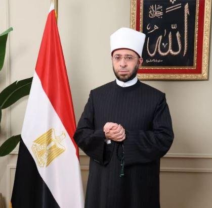 وزير الأوقاف مهنئا ميار الشوربجي بتتويجها بطلة لتحدي القراءة العربي: الإنجاز يبعث برسالة ملهمة إلى النشء