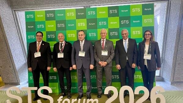 وزير التعليم العالي يبحث تعزيز التعاون مع اليابان في البحث العلمي والابتكار
