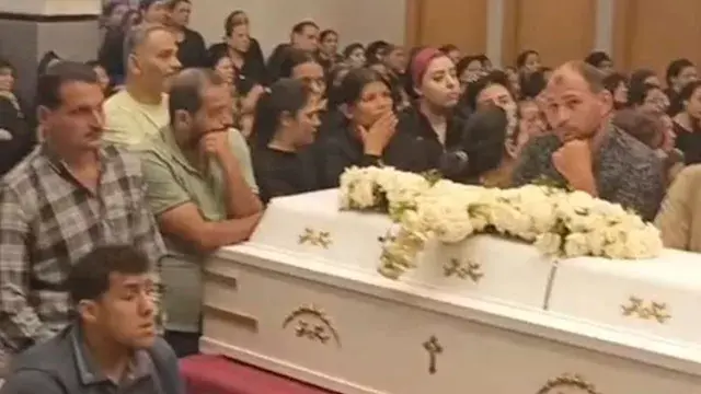بالصور- تشييع جثمان شيخ الكنيسة الإنجيلية ضحية حادث طريق أسيوط الغربي