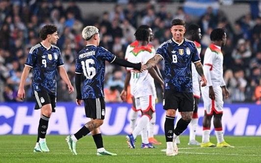 الأرجنتين تكتسح بوركينا فاسو بسباعية نظيفة وديًا