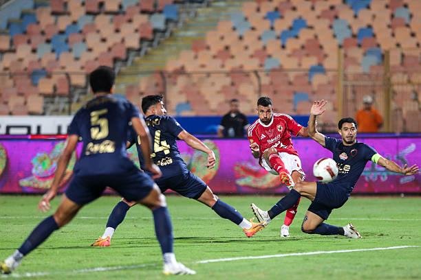 «ستصنع الفارق في المنافسة على الدوري».. كيف يرى المصري قمة الأهلي والزمالك؟