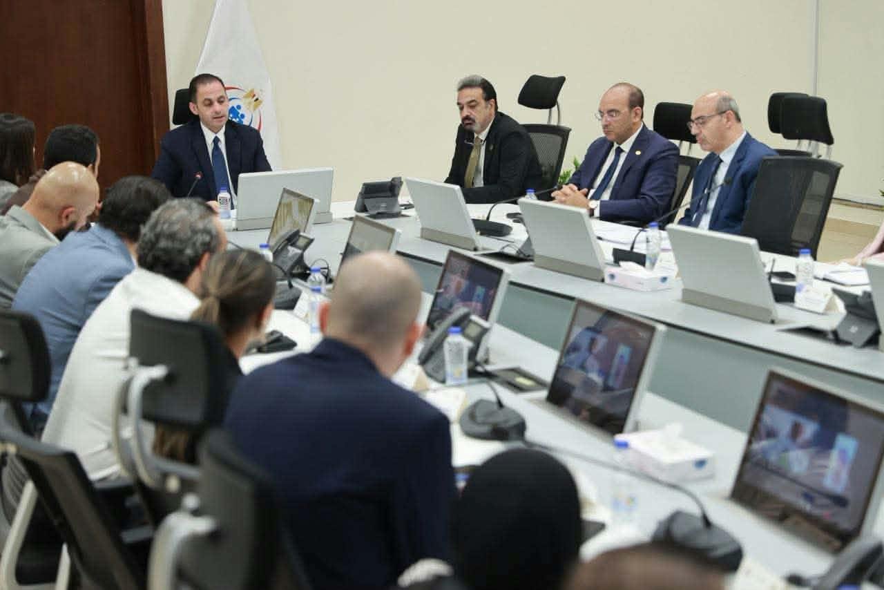 نائب وزير الصحة يبحث سبل التحول الرقمي وتطوير الخدمات الصحية