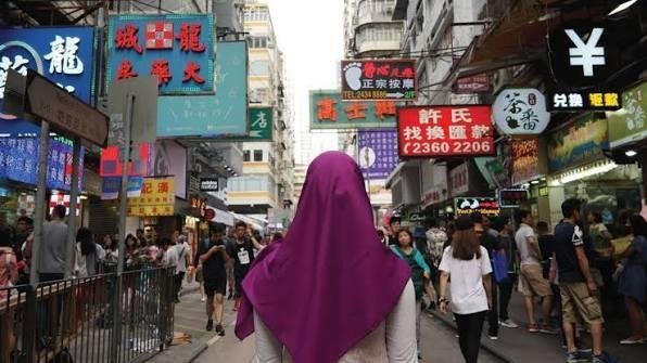 تدفق العمال الأجانب يساعد في زيادة عدد السكان في هونج كونج وسط تراجع أعداد المواليد الجدد 