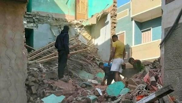 دون إصابات.. انهيار منزل من 3 طوابق في أبوقرقاص بالمنيا