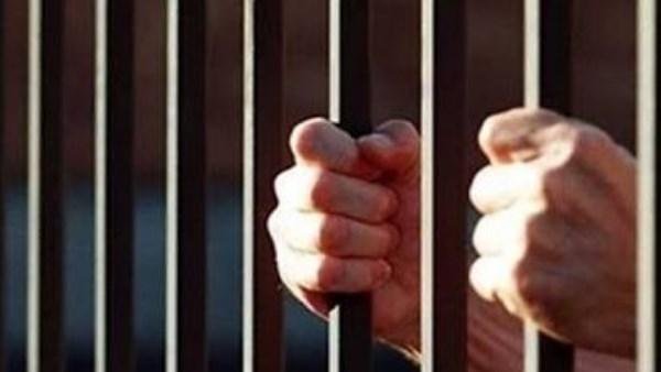 روّج لبيع المواد المخدرة عبر مواقع التواصل الاجتماعي .. عقوبة المُتهمين بالقانون