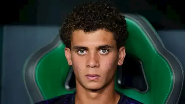 لاعب إسرائيلي إلى جانب حمزة عبدالكريم في قائمة برشلونة للكلاسيكو.. وتل أبيب تحتفي