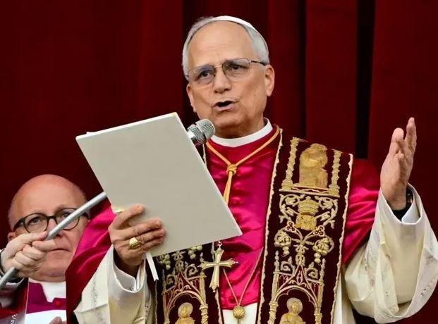 فرنسا: بابا الفاتيكان ينتقد قانون الموت الرحيم خلال زيارته لباريس