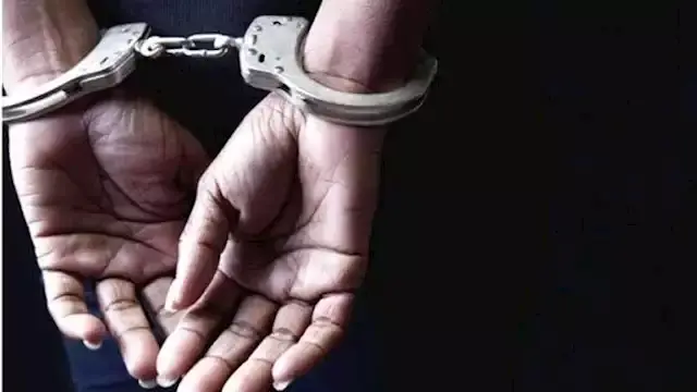 أوهمهم بأرباح خيالية.. القبض ع...
