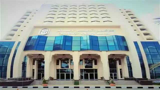 الأزهر للفتوى يكشف أحكام غسل ا...