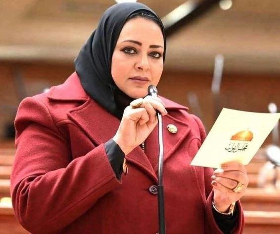سيدة السلام.. كيف أنهت النائبة أماني أبو سحلي خصومات ثأرية بالصعيد بعد مقتل نجلها؟