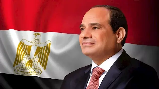 السيسي يشاهد فيلم "قادة في وجدان الأمة" خلال حفل تخرج الأكاديمية العسكرية