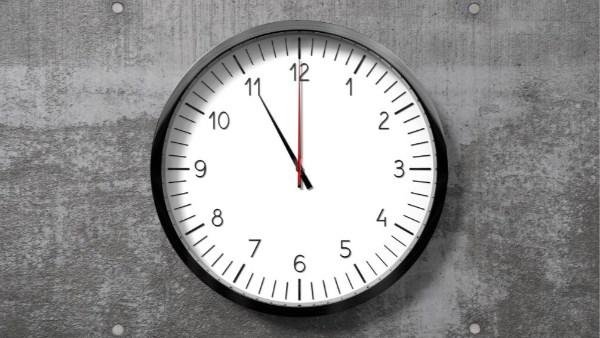 الساعة 12:00 هترجع 11:00..  التوقيت الشتوي 2026 يبدأ رسميًا هذا الموعد