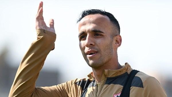 ناصر منسي يعتذر لجماهير الزمالك بعد واقعة إلقاء القميص: حقكم عليّا