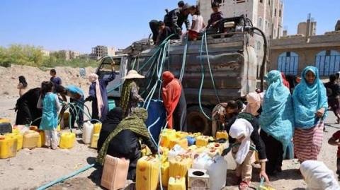 كيف نعيش؟.. سكان تعز يواجهون الحصار الحوثي والغلاء