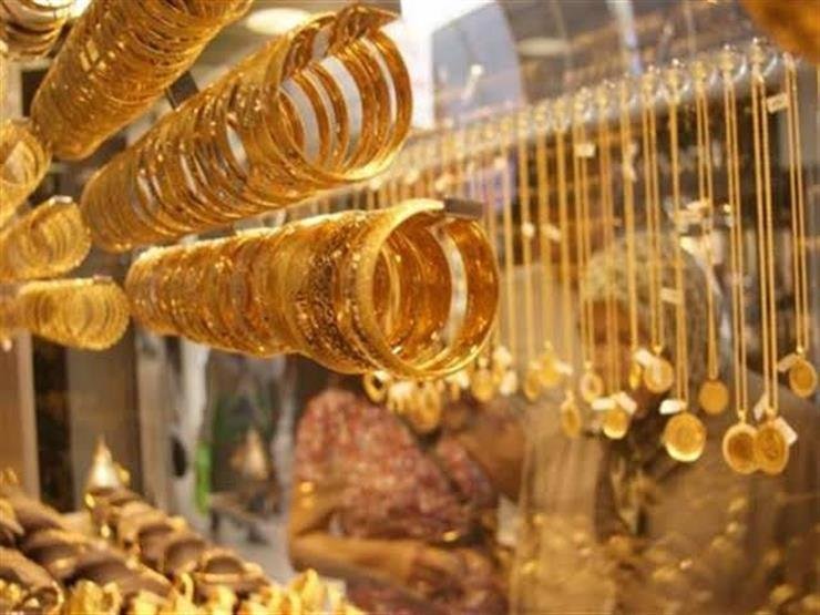 عضو شعبة الذهب: الأسواق فوجئت بهبوط الأونصة 3%.. ومصر تشهد ركودا في الشراء وموجة بيع شديدة