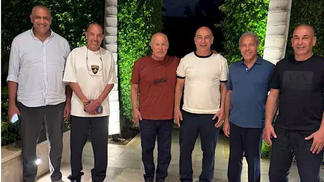 أبو ريدة يجتمع بـ التوأم لمناق...