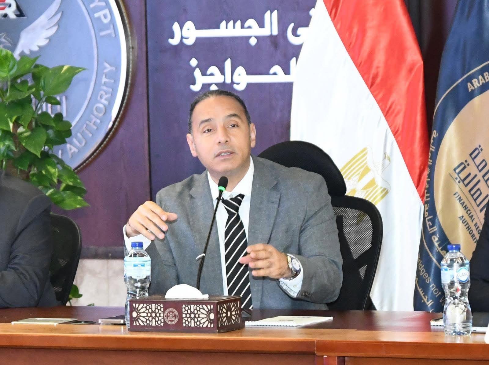رئيس الرقابة المالية يطمئن الم...