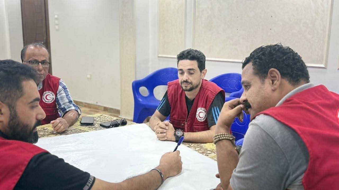 الهلال الأحمر ببورسعيد يبحث خطط التطوير وتعزيز التكامل المؤسسي