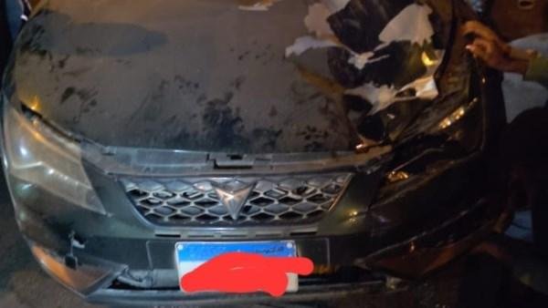 الشجرة منعته من الهرب .. مصرع فتاة صدمتها سيارة بالتجمع الأول | صور