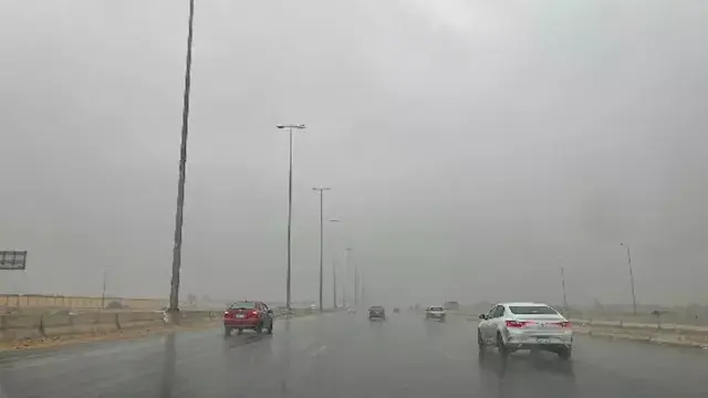 أمطار على السواحل الشمالية وشبورة مائية.. الأرصاد تكشف تفاصيل طقس الساعات المقبلة