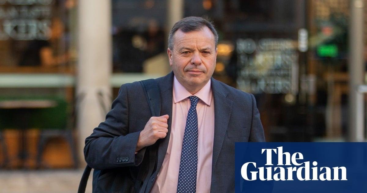 Arron Banks hired private inve...
