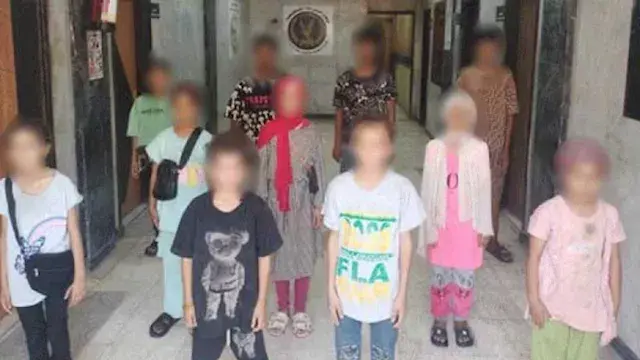 ضبط 8 أشخاص بينهم سيدتان بتهمة...