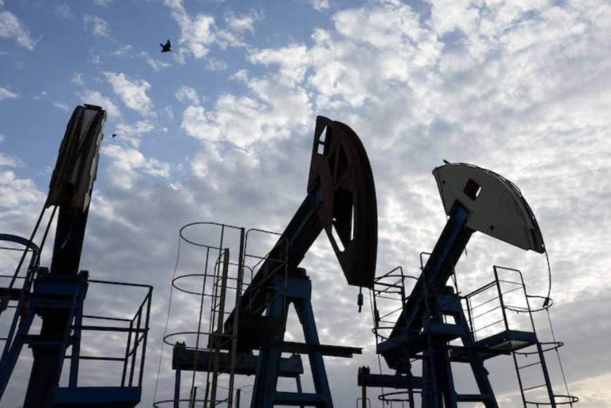 Oil market starts pricing in a...
