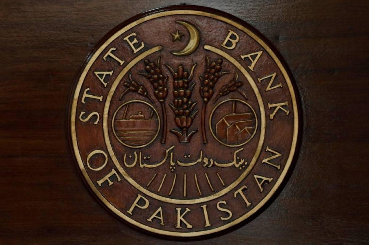 Pakistan's central bank holds...